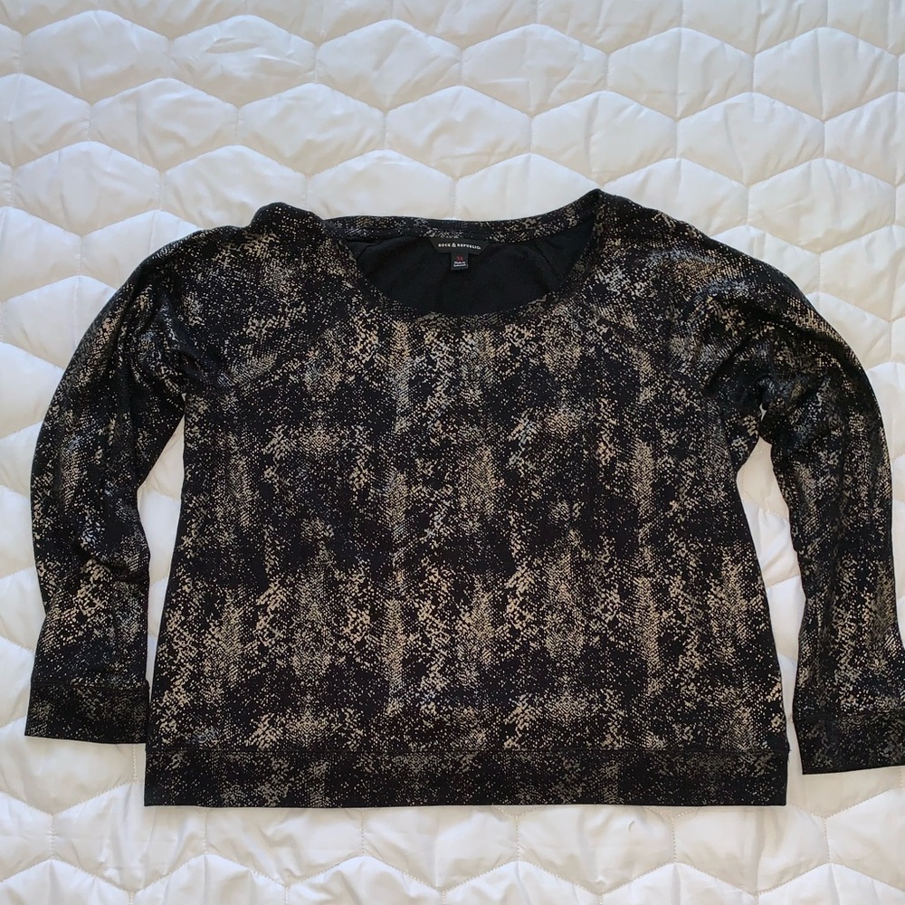 Rock and Republic Metallic Knit Top